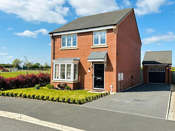 4 Bedroom Detached House For Sale In Bramble Garth, Hambleton, Selby, YO8