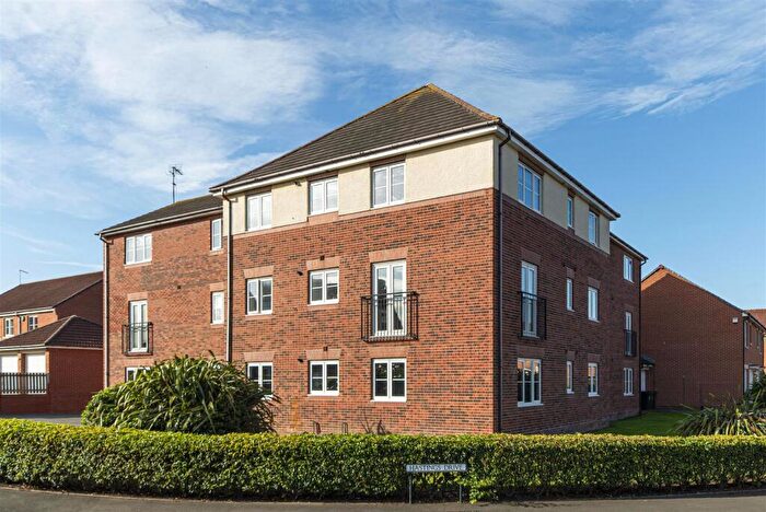 2 Bedroom Apartment For Sale In Hastings Drive, Shiremoor, Newcastle Upon Tyne, NE27