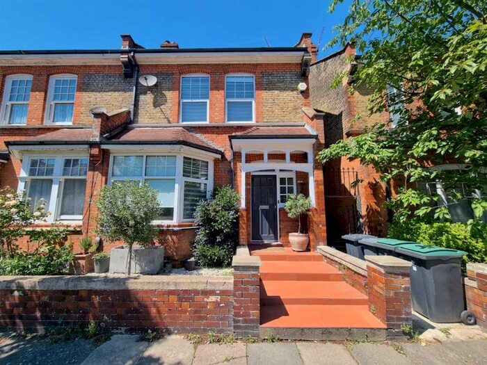 3 Bedroom Terraced House To Rent In Russell Avenue, London, N22