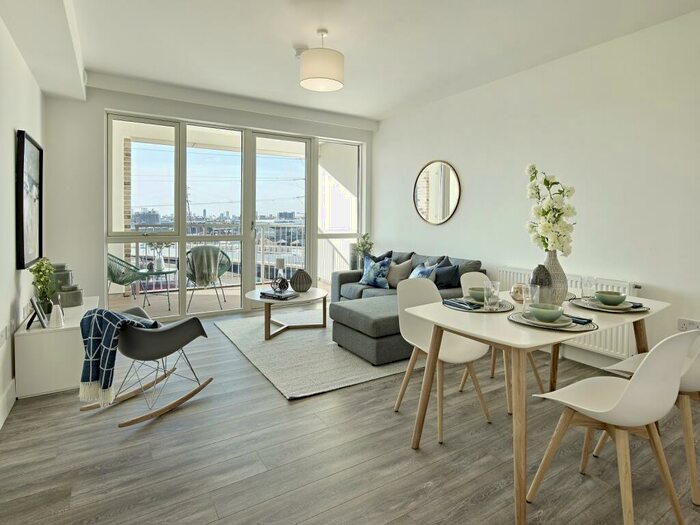 2 Bedroom Apartment To Rent In Canning Town London, E16