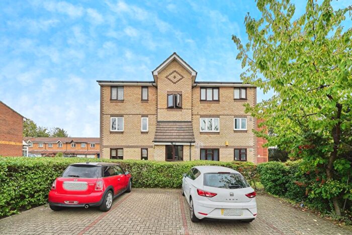 2 Bedroom Flat For Sale In Jack Clow Road, London, E15