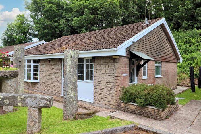 2 Bedroom Semi-Detached Bungalow For Sale In Granite Henge, Trelawne, PL13