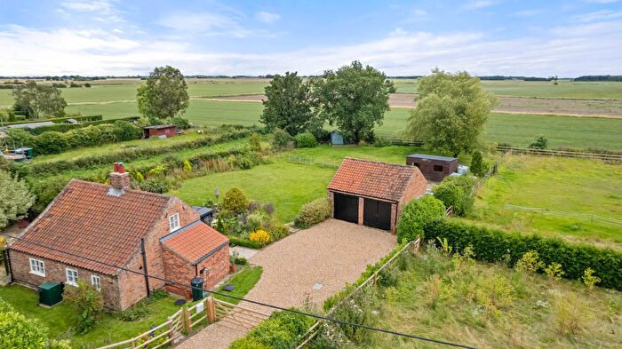 3 Bedroom Detached House For Sale In Thorpe Bank, Little Steeping, PE23
