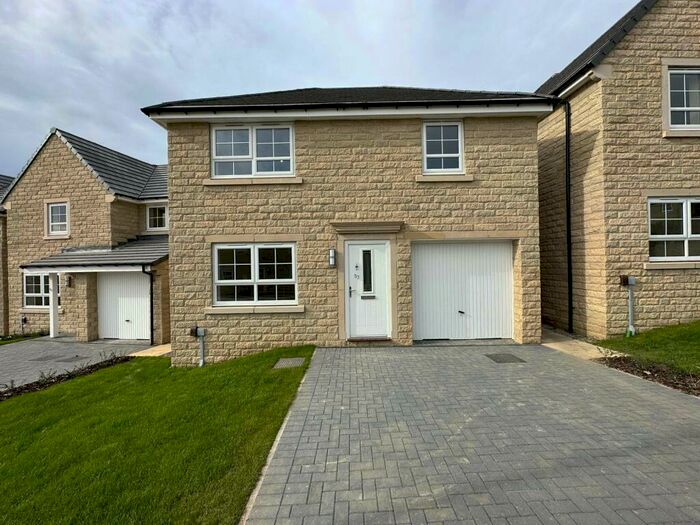 4 Bedroom Detached House To Rent In Pommell Drive, Eccleshill, Bradford, BD2