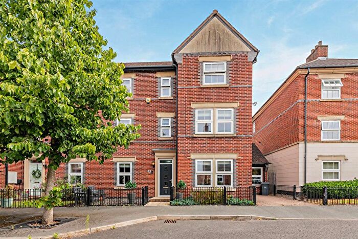 5 Bedroom Property For Sale In Partington Square, Runcorn, WA7