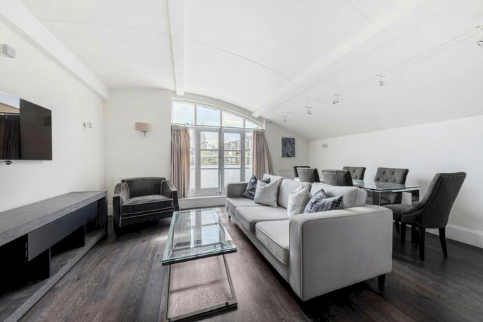 3 Bedroom Flat To Rent In Peony Court, SW10
