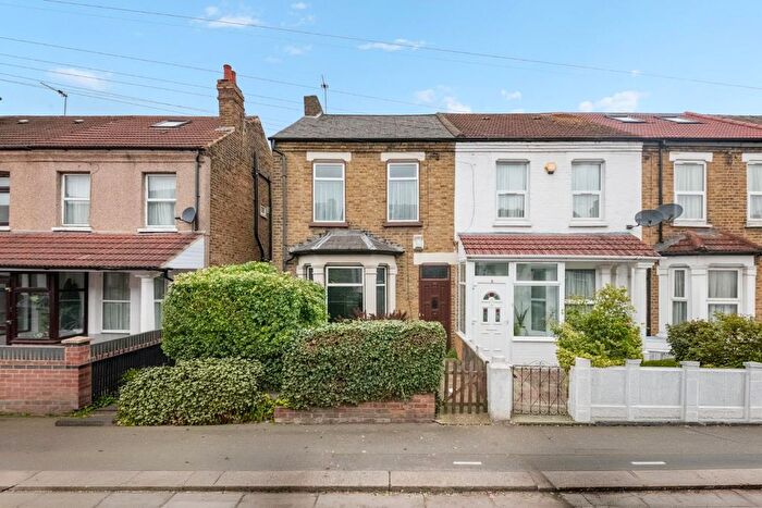 3 Bedroom Property For Sale In Endsleigh Road, Southall, UB2