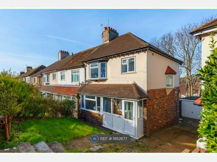 4 Bedroom Semi-Detached House To Rent In Medmerry Hill, Brighton, BN2