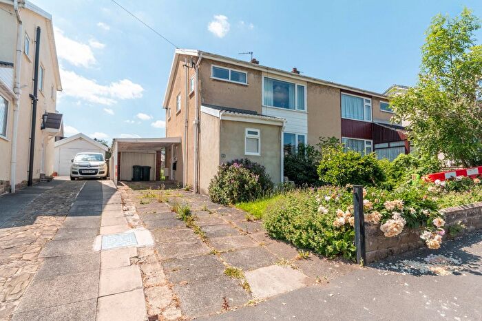 3 Bedroom Semi-Detached House For Sale In Sleningford Rise, Bingley, West Yorkshire, BD16