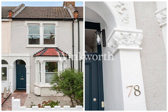 2 Bedroom Terraced House For Sale In Greenfield Road, London, N15