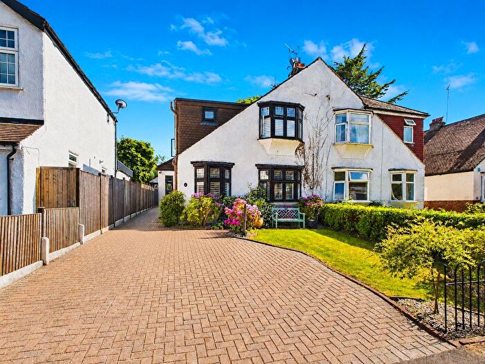 4 Bedroom Semi Detached House For Sale In Warren Road, Banstead, SM7