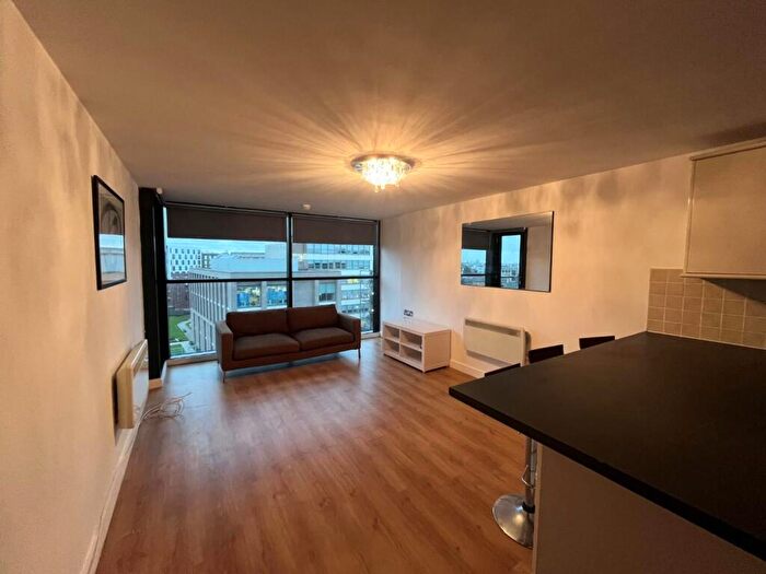 3 Bedroom Flat To Rent In Pall Mall, Liverpool, L3