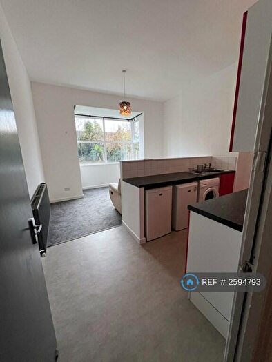 1 Bedroom Flat To Rent In Marlborough Avenue, Hull, HU5