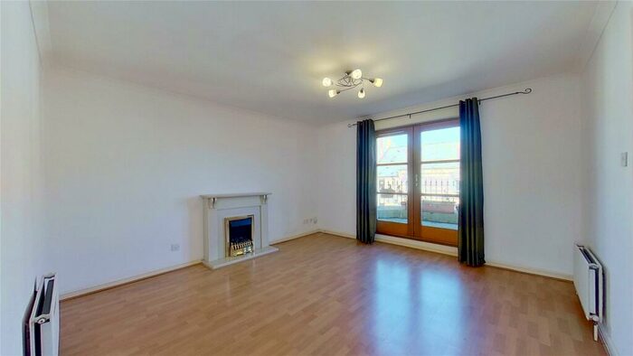 2 Bedroom Flat To Rent In Dicksonfield, Edinburgh, EH7