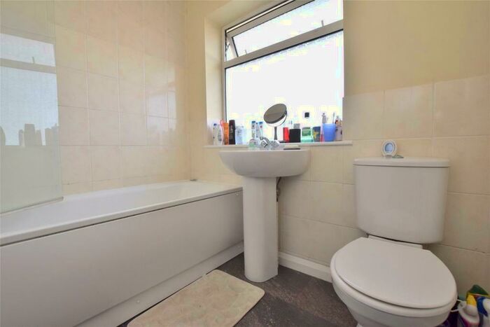 4 Bedroom Terraced House To Rent In Ambleside Road, Bath, BA2