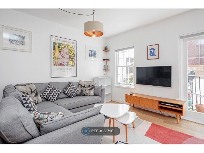 2 Bedroom Flat To Rent In Bermondsey Street, London, SE1