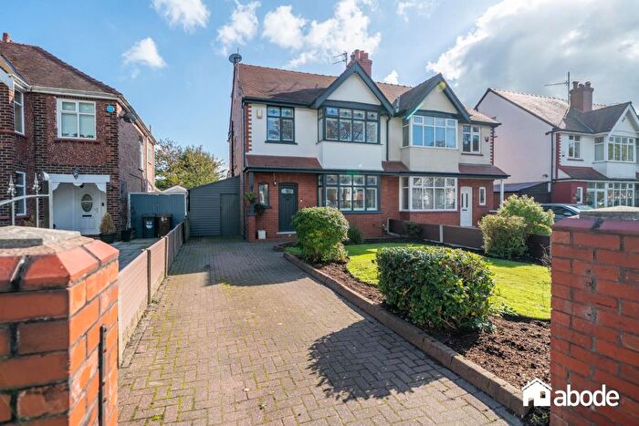 4 Bedroom Semi Detached House For Sale In Preston New Road, Southport, PR9
