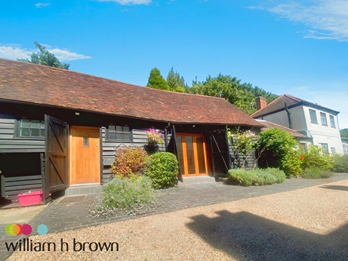 2 Bedroom Barn Conversion To Rent In Wigley Bush Lane, South Weald, Brentwood, CM14