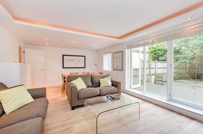 2 Bedroom Flat For Sale In Marlborough Hill, St John's Wood, London, NW8