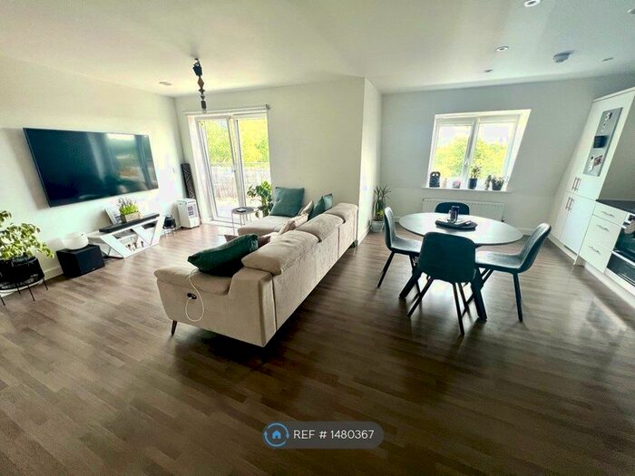 2 Bedroom Flat To Rent In Dock Meadow Reach, London, W7