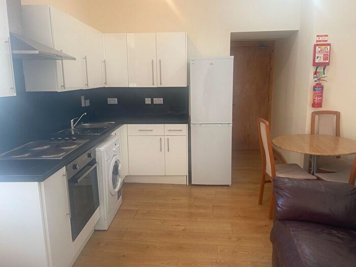 3 Bedroom Flat To Rent In Exchange Street, Dundee (City Centre), DD1