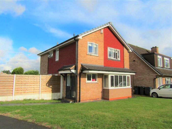 4 Bedroom Detached House To Rent In Walsh Drive, Sutton Coldfield, B76