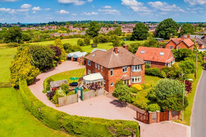 3 Bedroom Detached House For Sale In Alkington Road, Whitchurch, SY13