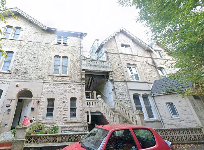 2 Bedroom Flat For Sale In Glenwood Mansions, Shrubbery Avenue, Weston-Super-Mare, BS23