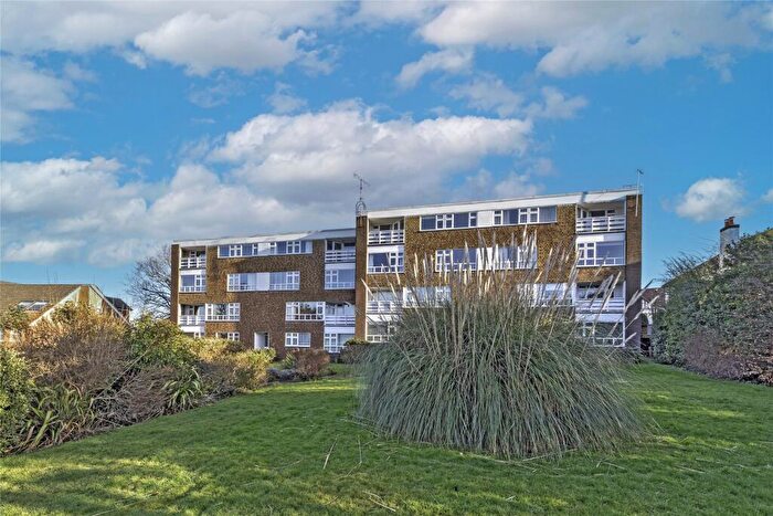 2 Bedroom Flat For Sale In Cranes Park, Surbiton, KT5