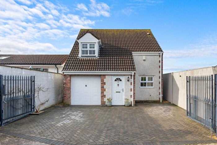 4 Bedroom Detached House For Sale In Whiteway Road, Bristol, BS5