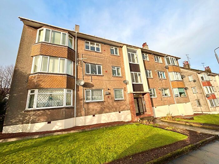 3 Bedroom Flat To Rent In Riverside Road, Glasgow, G76