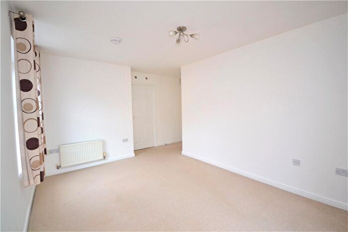 2 Bedroom Apartment To Rent In Malyon Close, CM7