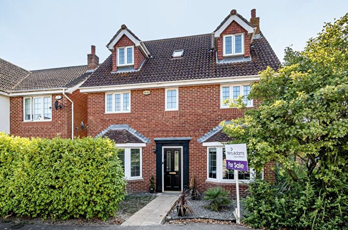 5 Bedroom Detached House For Sale In Nicolson Close, Tangmere, PO20