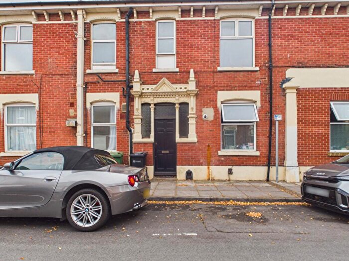 2 Bedroom Flat To Rent In Frensham Road, Southsea, PO4