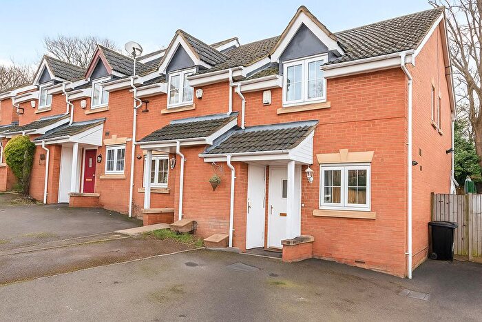 2 Bedroom End Terrace House For Sale In Porthallow Close, Orpington, BR6