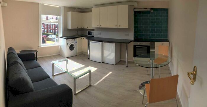 1 Bedroom Flat To Rent In Mauldeth Road West, Withington, M20