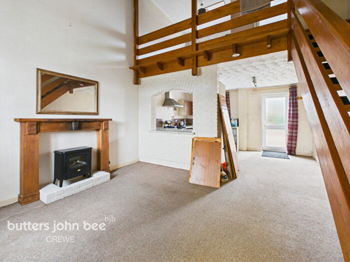 1 Bedroom End Of Terrace House For Sale In Queens Park Gardens, Crewe, CW2