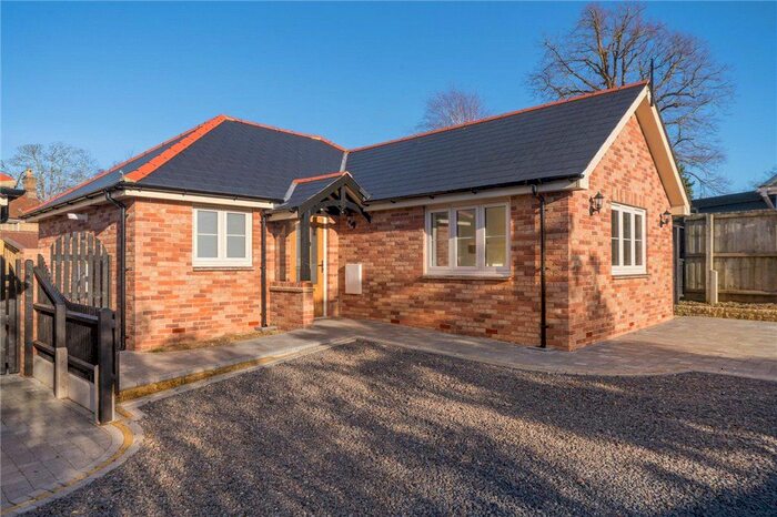 2 Bedroom Bungalow For Sale In Long Lane, Newport, Isle Of Wight, PO30