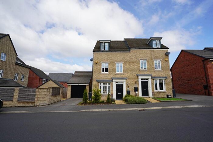 4 Bedroom Semi-Detached House For Sale In Heathfield Lane, Birkenshaw, BD11