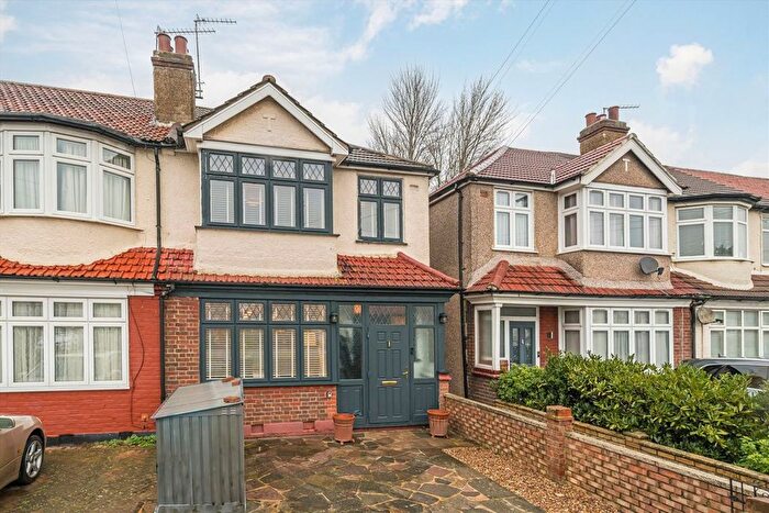 3 Bedroom End Terrace House For Sale In Cranborne Avenue, Surbiton, KT6
