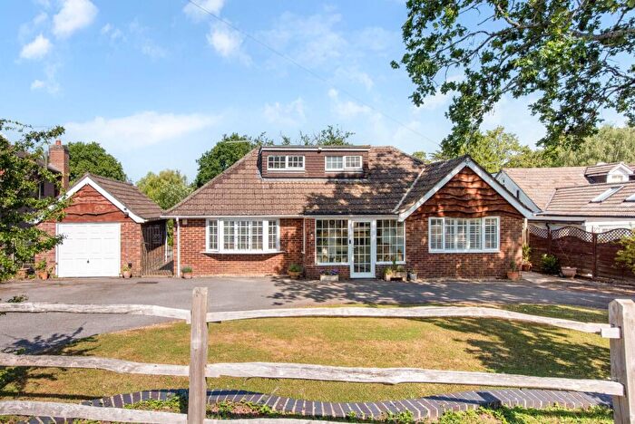 3 Bedroom Detached Bungalow For Sale In Upper Crabbick Lane, Denmead, PO7