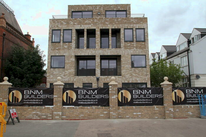 2 Bedroom Apartment To Rent In Chingford Road, London, E17