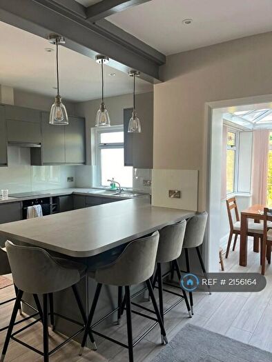 3 Bedroom Semi-Detached House To Rent In Derek Avenue, Hove, BN3