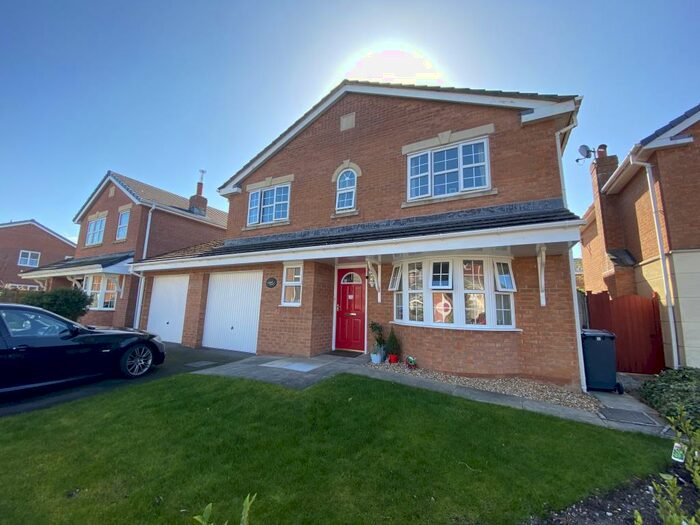 4 Bedroom Detached House To Rent In Poachers Trail, Lytham St Annes, FY8