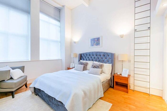 2 Bedroom Flat To Rent In Dingley Road, City, London, EC1V