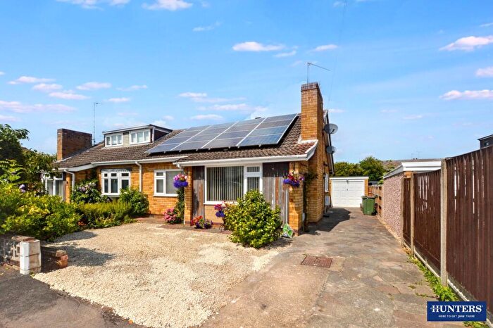2 Bedroom Semi-Detached Bungalow For Sale In Birchtree Road, Wigston, LE18