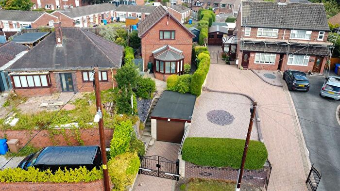 2 Bedroom Detached House For Sale In Fellbrook Lane, Bucknall, Aq., ST2