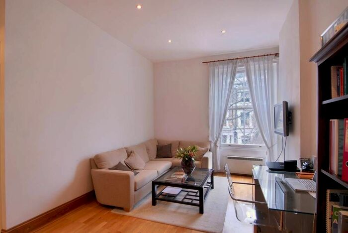 1 Bedroom Flat To Rent In Lower Addison Gardens, London, W14