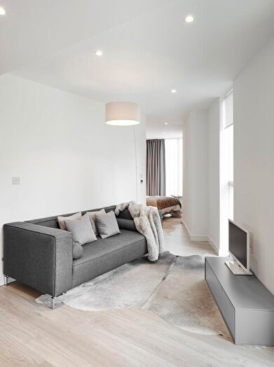 1 Bedroom Apartment To Rent In Saffron Central Square, Croydon, CR0