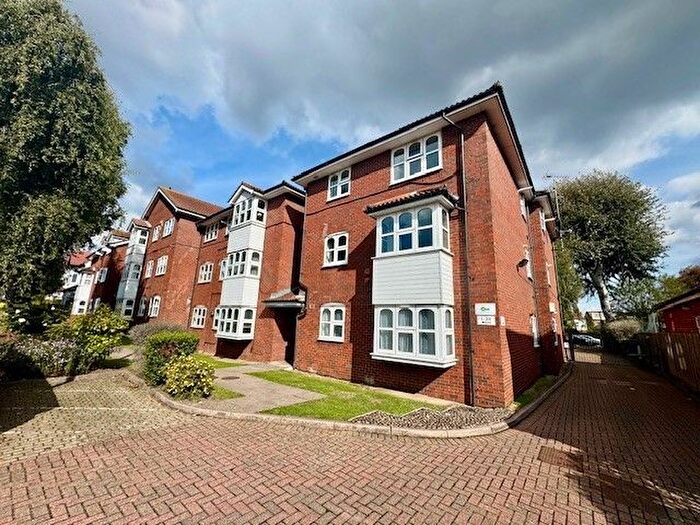 2 Bedroom Flat For Sale In Harrow View, Harrow, HA1